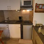 Appartement Confortable 2 Pieces Climatise Avec Loggia Vitree A - Fr-1-472a-267 *